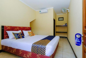ELLEN HOTEL